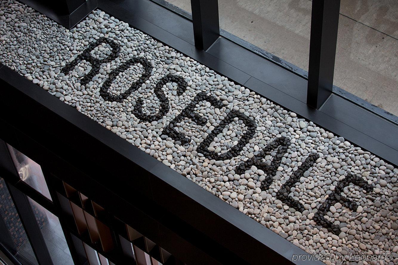 Rosedale Hotel Kowloon Hongkong Buitenkant foto