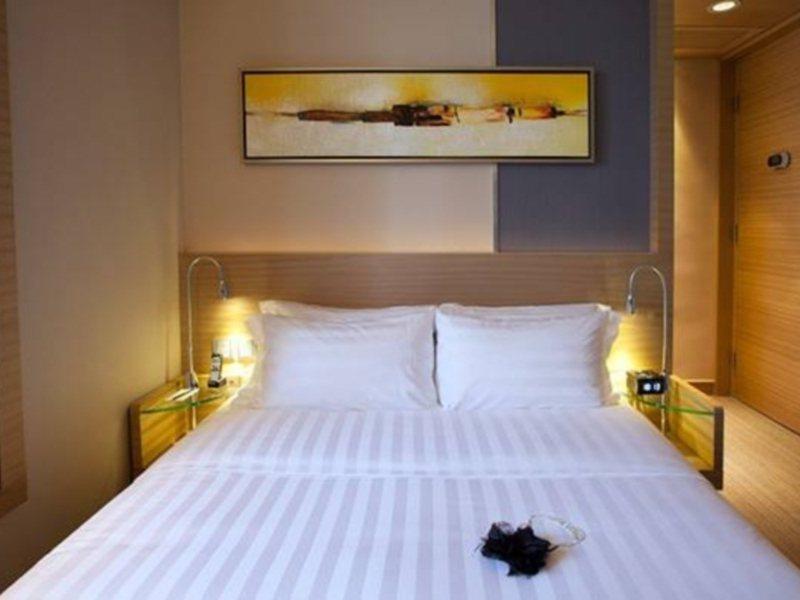 Rosedale Hotel Kowloon Hongkong Buitenkant foto